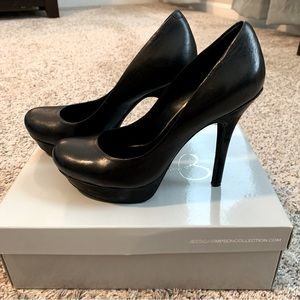 Jessica Simpson Given Pumps